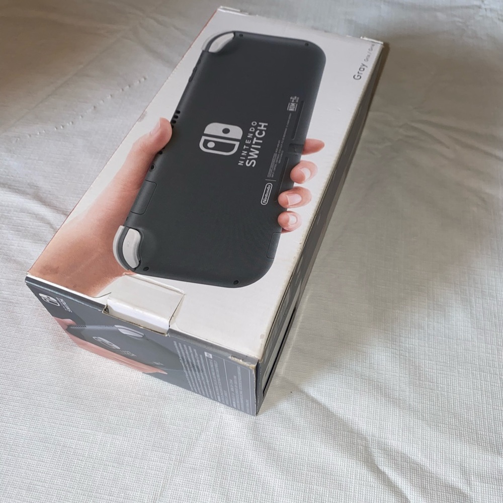 Nintendo switch - Picture 3 of 4
